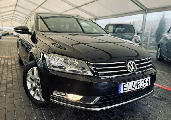 volkswagen passat Volkswagen Passat cena 29900 przebieg: 230000, rok produkcji 2012 z Bieruń